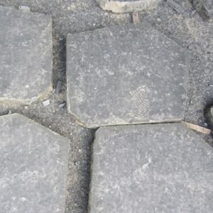 Basalt Flamed Flagstone